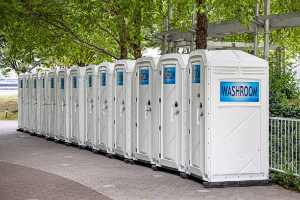Best Portable restroom solutions  in Maquoketa, IA