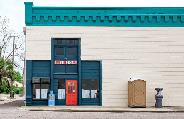 Best Porta potty delivery and setup  in Maquoketa, IA
